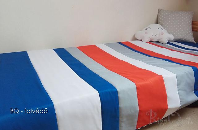 BQ csíkos ágytakaró tengerész színekkel